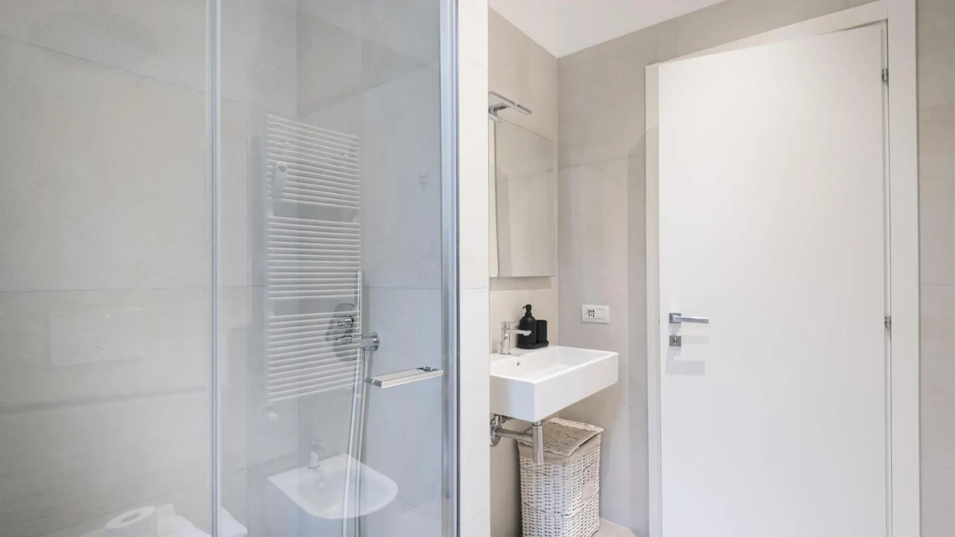 Easylife - Elegante Appartamento In Porta Venezia Milan Apartment