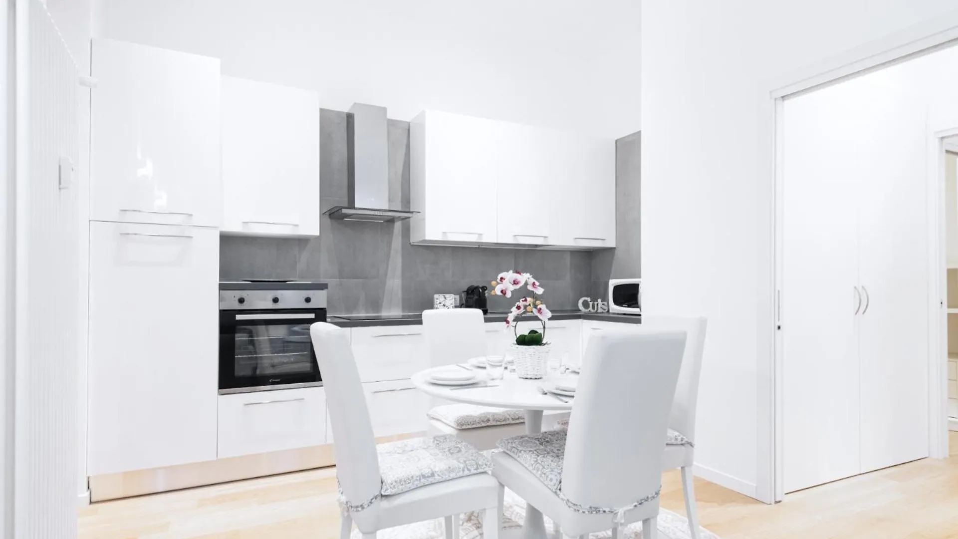 Apartment Easylife - Elegante Appartamento In Porta Venezia Milan Italy