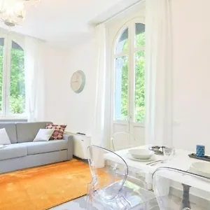 Apartament Massari, Mediolan