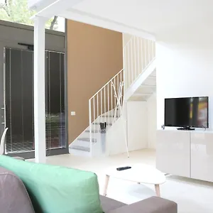Apartament Via Magolfa - Heart Of Canals, Mediolan